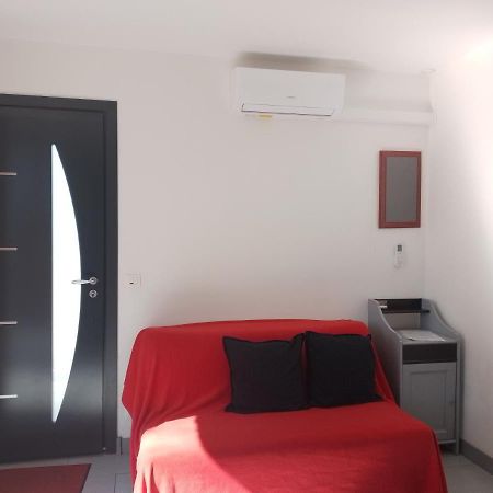 Appartement Le Romarin Mallemort Exterior foto