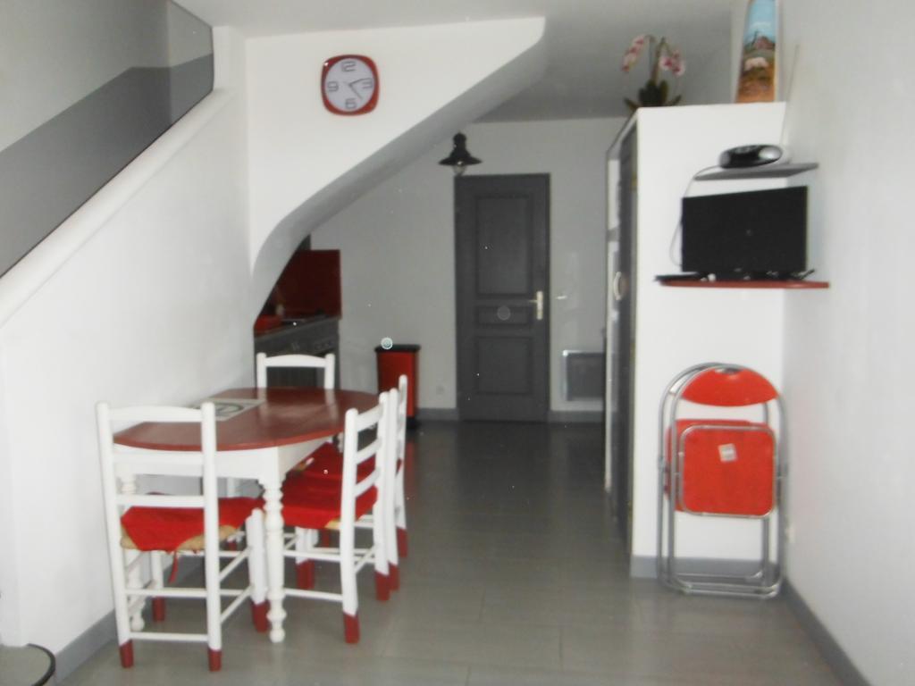 Appartement Le Romarin Mallemort Exterior foto