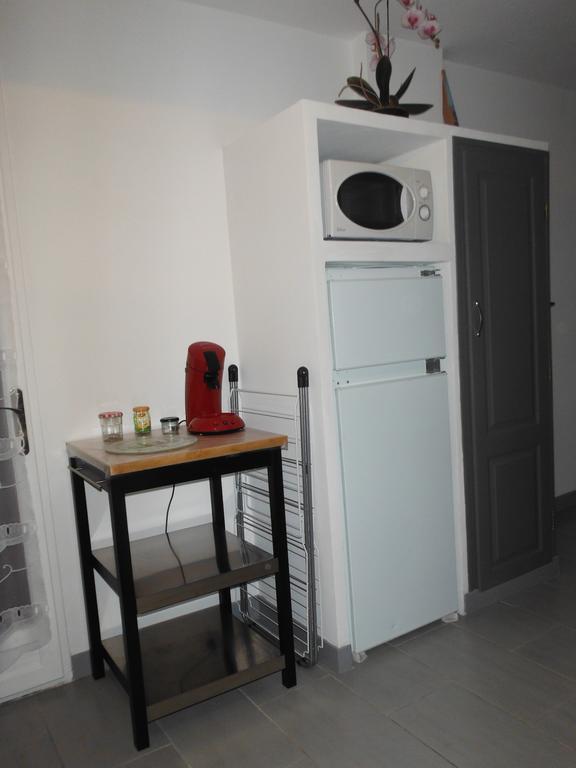 Appartement Le Romarin Mallemort Exterior foto