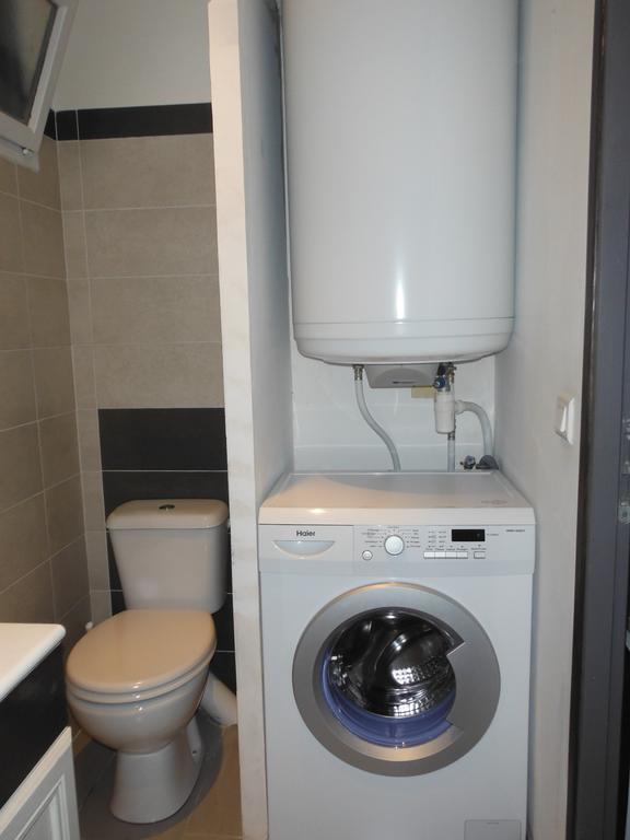 Appartement Le Romarin Mallemort Exterior foto